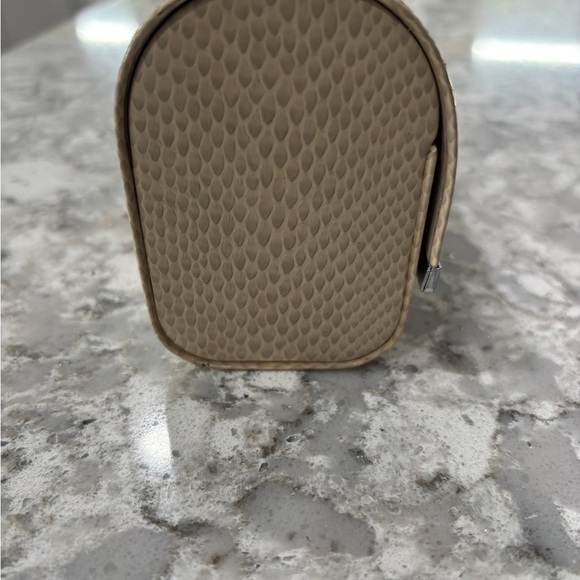 Jimmy Choo Ivory Snakeskin Hardshell Sunglasses/Eyeglasses Case - Picture 2 of 5